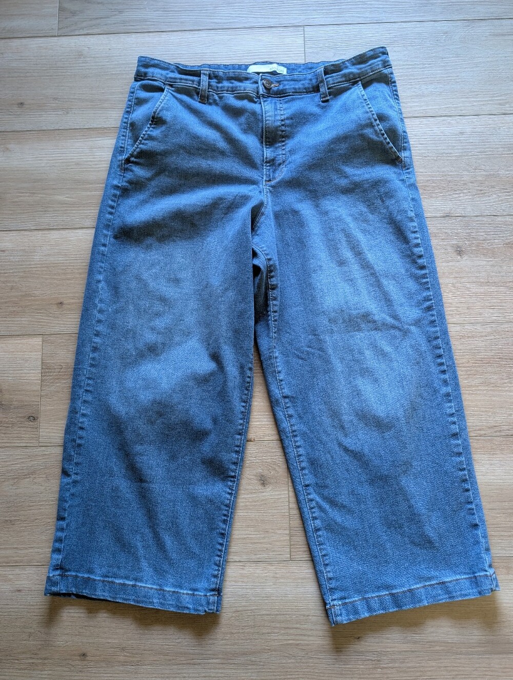 Ella Moss Wide Leg Crop Jeans